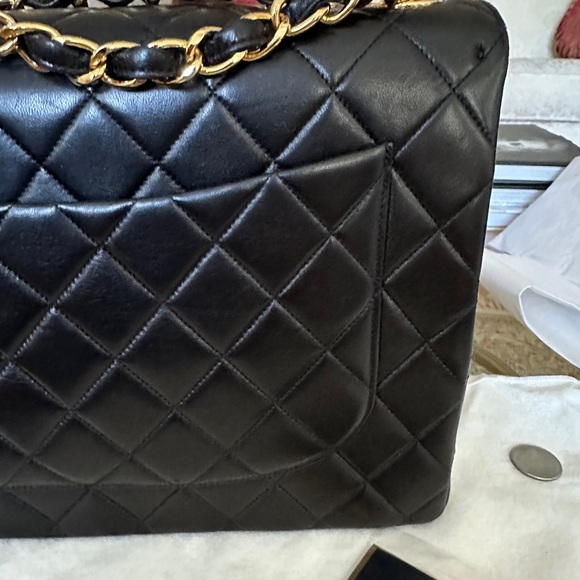 Vintage Chanel jumbo bag - Picture 15 of 16